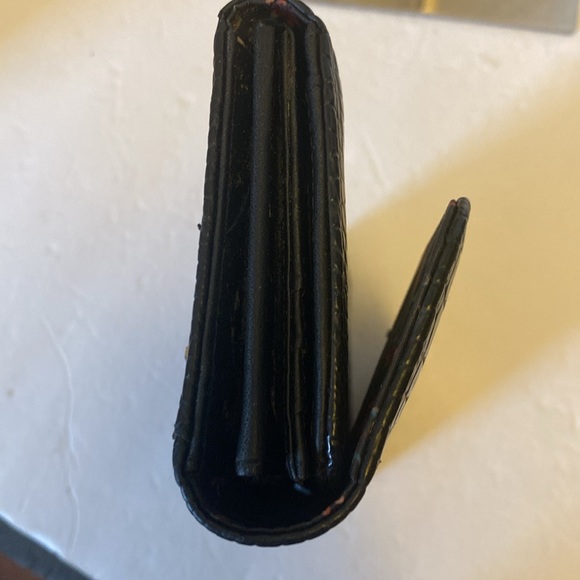 VGUC. Nanette Lenore simulated black alligator print trifold wallet. - Picture 12 of 16